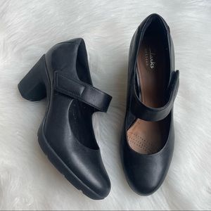 Clarks Artisan Heels